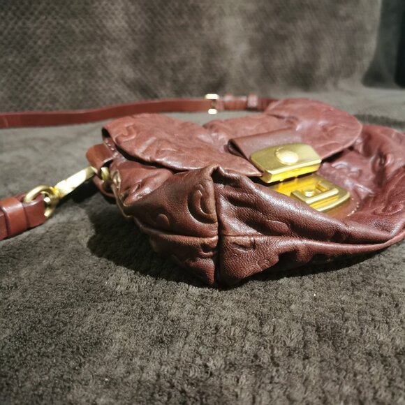 Burgundy/Gold Embossed Lamb Leather Crossbody EUC # 231 - Picture 8 of 14